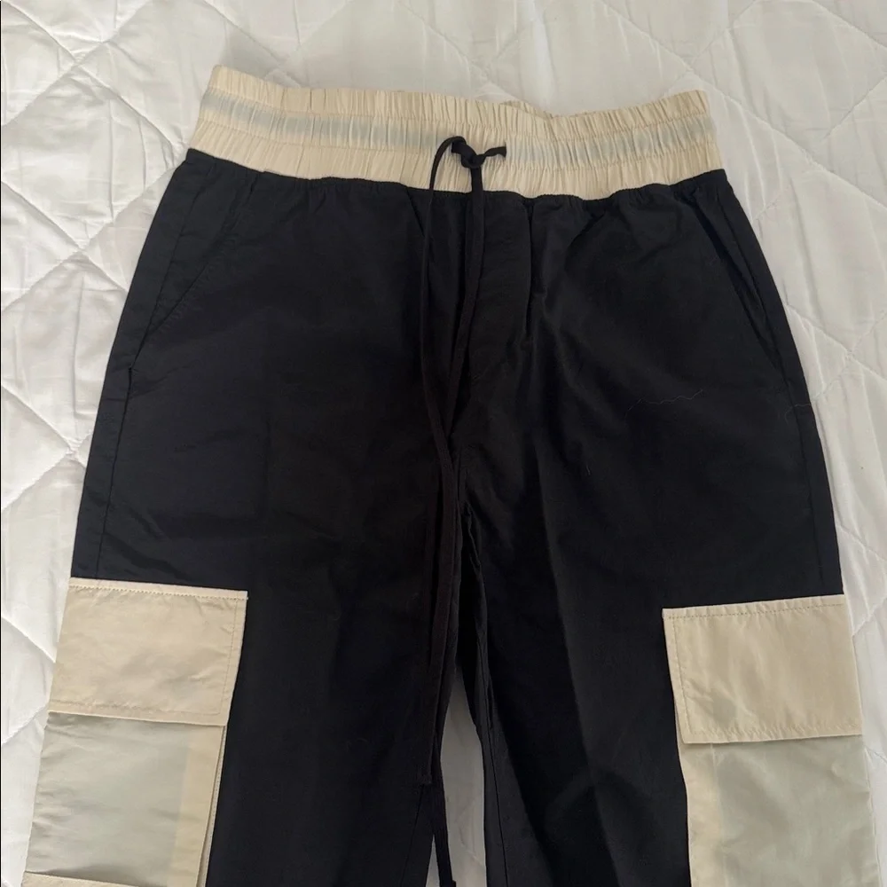 Elwood Windbreaker Nylon Cargo Pant never worn size s